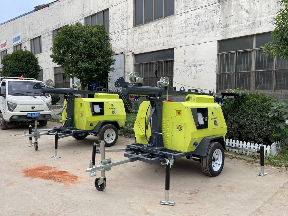 持續(xù)交貨中！山東思拓瑞克20臺9米移動照明燈車陸續(xù)發(fā)貨發(fā)往蒙古國